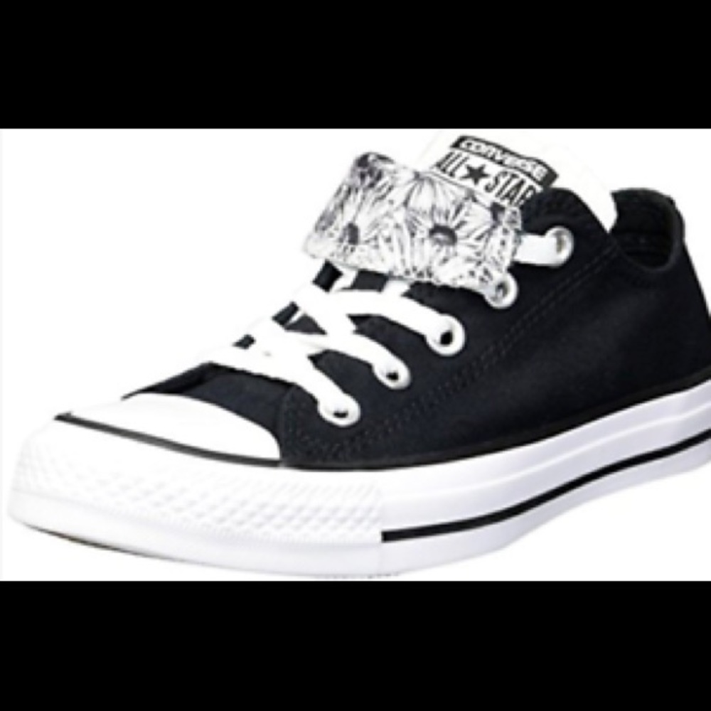 Converse Women’s Size 7